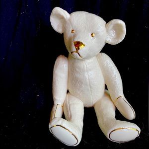 2003 Smithsonian Teddy Bear by Lenox. Fine china with 24 karat gold accents.